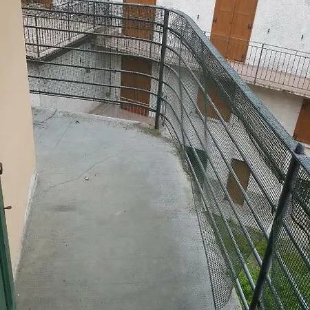 Alex's Apartamento Crone